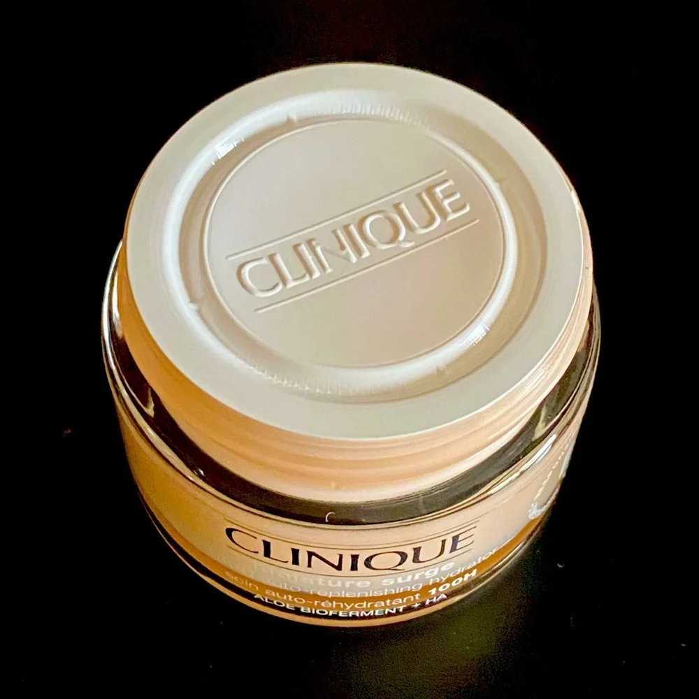 Clinique Moisture Surge 100H Auto-Replenishing Hydrator, Aloe Bioferment HA, 1oz - Picture 4 of 4